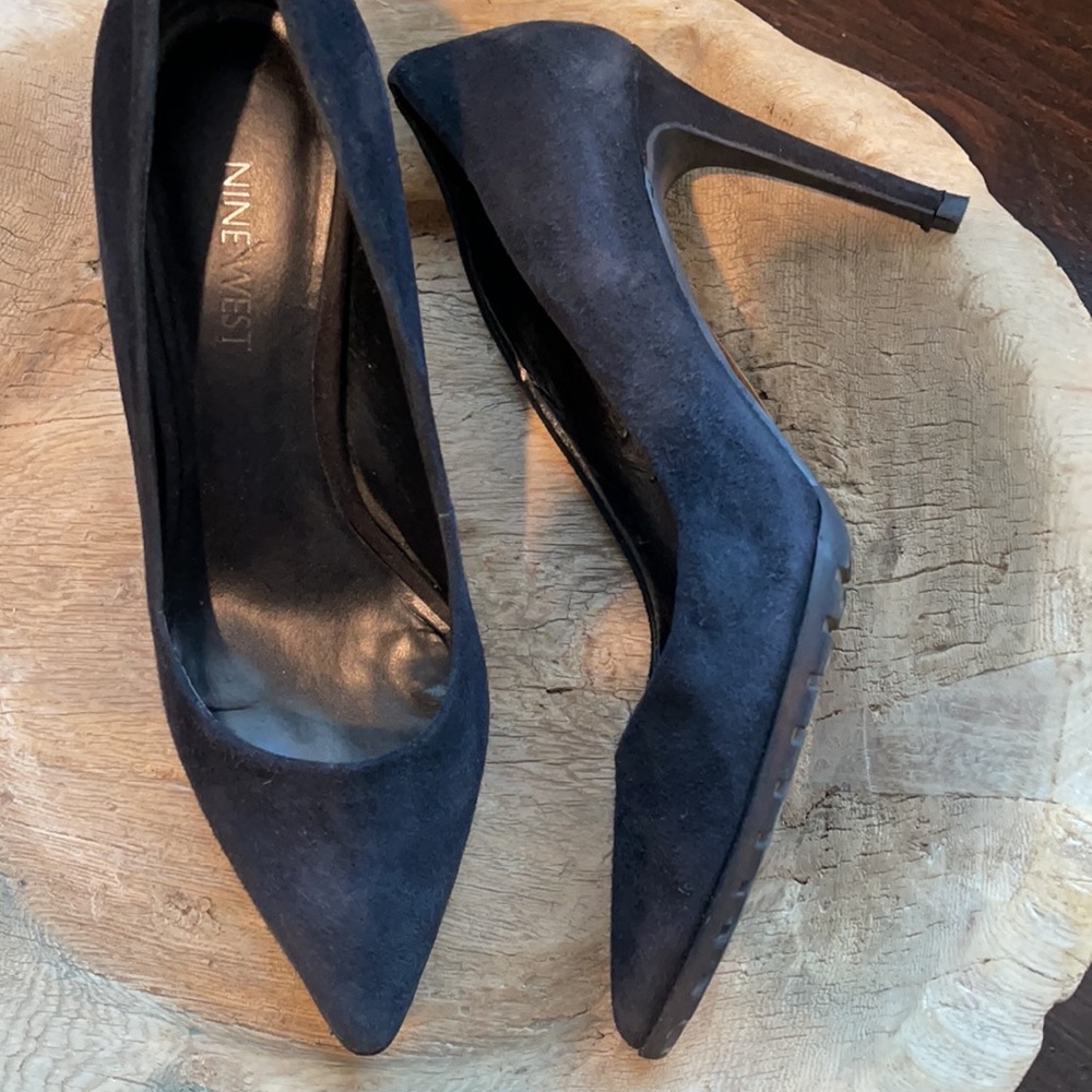Suede pumps - Picture 4 of 5